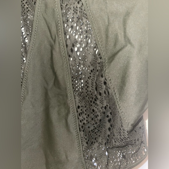 One piece swimsuit - Picture 3 of 5